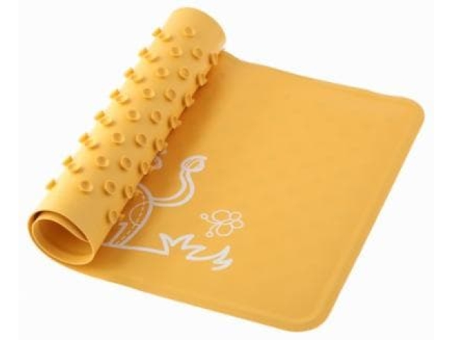 Антискользящий резиновый коврик для ванны ROXY-KIDS ( желтый) жираф
